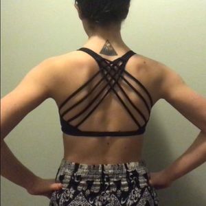 Lululemon Free to Be Bra